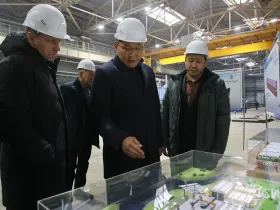 Председатель комитета Совета Федерации Андрей Кутепов посетил Жатайскую судоверфь