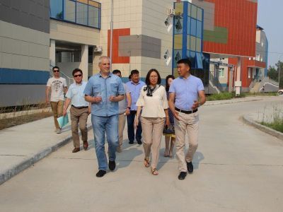 Член Набсовета «АЛРОСА» Олег Федоров посетил Реабилитационный центр для детей в Якутске