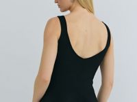 Топ на бретелях с баской, Черный