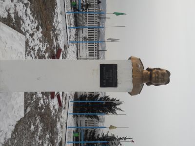 Бюст участницы ВОВ Монгуш А.Д.