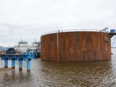 На Ленском мосту установили коффердам центральной опоры
