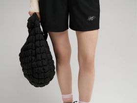 Спортивные шорты