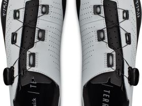 Велотуфли Fizik Terra Atlas (черный / зеленый 42)