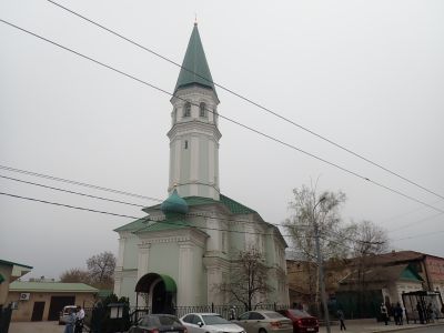 Мечеть с минаретом