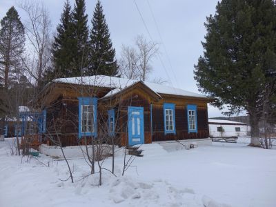 Здание аптеки и амбулатории
