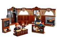 Harry Potter 76442 Конструктор Замок Хогвартс: Урок заклинаний