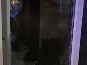 При пожаре на автобусной остановке в Якутске погиб мужчина