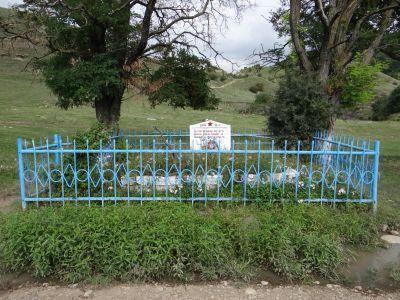 Обелиск на могиле воинов, погибших в ВОВ