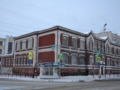 Здание Самарского ВХУТЕМАСА, где в 1921 г. работали художники С.Я. Адливанкин, Н.Н. Попов, Г.Г. Ряжский