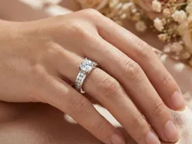 Кольцо из белого золота э4712кц04181600_white