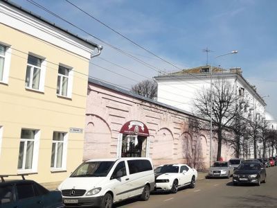 Стена южная с воротами