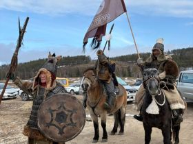 В Якутии открыли памятник Тыгын Дархану и его потомкам