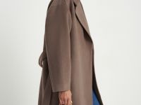 Пальто из шерсти с поясом