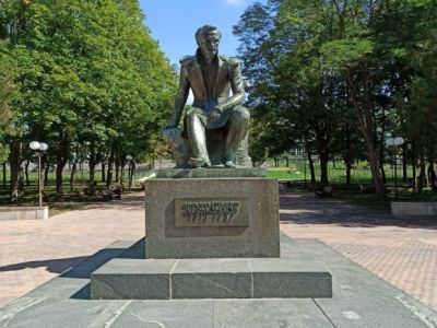 Памятник М.Ю. Лермонтову