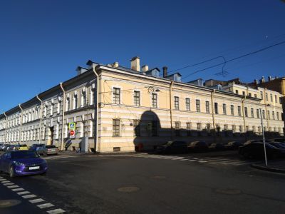 Придворно-прачечный дом с придворно-прачечным заведением