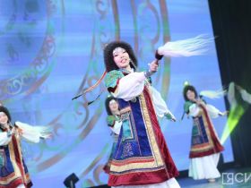 Пятьдесят якутян наградили премией «Человек труда»