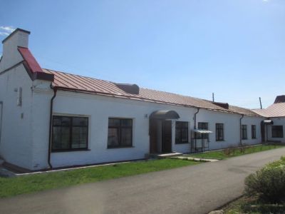 Амбары с оградой