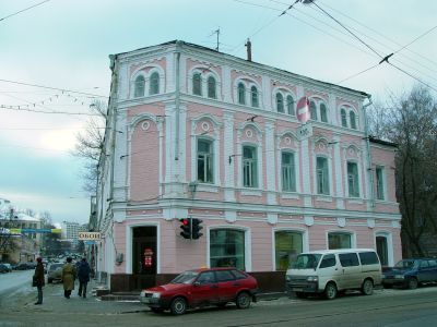 Жилой дом с торговым помещением Н.А.Мочалова