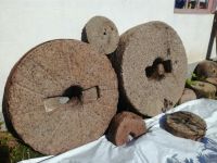 Музей каменных жерновов