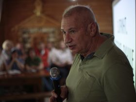 Секретарь СЖР Владимир Касютин выступил спикером семинара «Трансформация районных медиа»  в Алтайском крае.