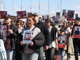 Фото. В Якутске акция «Бессмертный полк» собрала более 50 тысяч человек