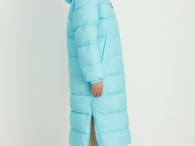 Пуховое пальто с воротником-стойкой