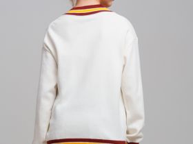 Свитер трикотажный для девочек