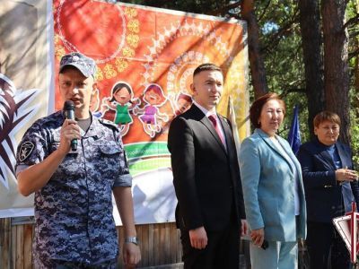 Герой России Игорь Юргин встретился с юными якутянами