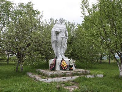 Памятник воинам, погибшим в Великой Отечественной войне 1941-1945 гг.