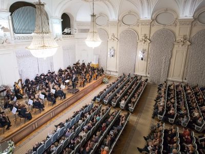 Гениальный Моцарт (Белый зал Политехнического университета)