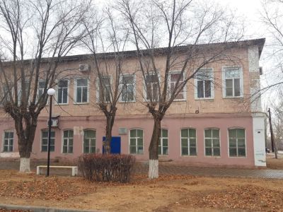 Здание, в котором находился штаб 13 гвардейской дивизии под командованием полковника Родимцева А.И.