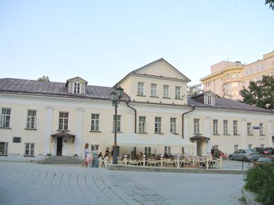 Городская усадьба Н.Я.Аршеневского, сер. XVIII в. - нач. XIX в.- Главный дом, сер. XVIII в., кон. XVIII в., 1813 г., арх. Казаков (?)