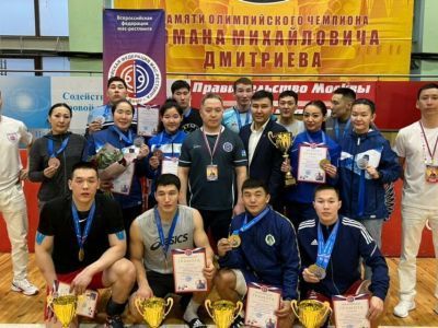 В Москве прошел традиционный турнир по мас-рестлингу памяти Романа Дмитриева