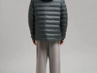 Стеганая куртка с искусственным утеплителем и водоотталкивающей пропиткой