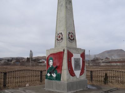 Обелиск воинам-односельчанам, погибшим в 1941-1945 гг.