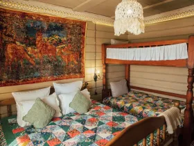 Резидент ТОР «Якутия» открыл на берегу Лены этнокультурный туркомплекс