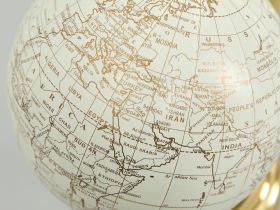 Статуэтка Globe