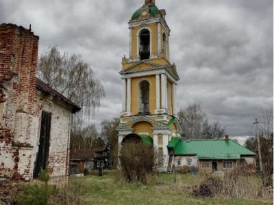 Колокольня