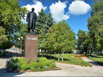 Памятник В. И. Ленину