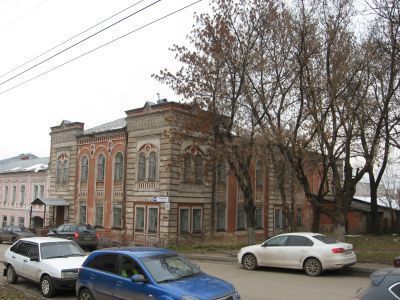 Дом с надворными флигелями П.В.Алцыбеева