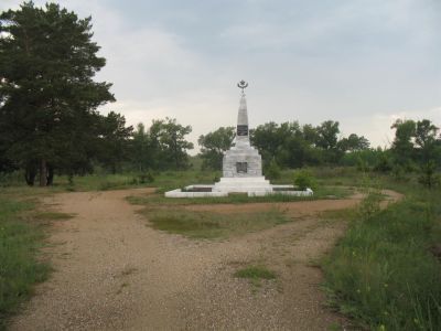 Братская могила погибших за власть Советов