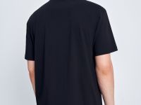 Базовая футболка из хлопка прямого силуэта