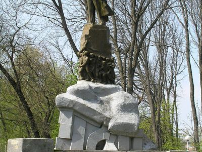 Памятник В.И. Ленину