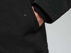 Утепленная куртка с капюшоном