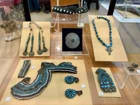 В Якутске открылась выставка традиционной якутской одежды «Күүтүүлээх күндү таҥалай сон»