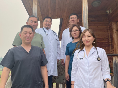 В селе Тас-Юрях работала группа врачей из Якутска