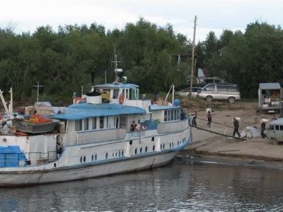 Якутская транспортная прокуратура начала проверку из-за получения пробоины на теплоходе