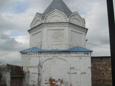 Башни-часовни ограды