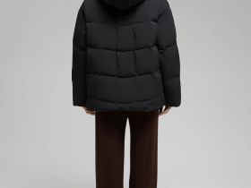 Стеганый пуховик с натуральным пухом