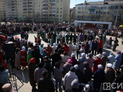 В Якутске станцевали народный «Осуохай Победы»